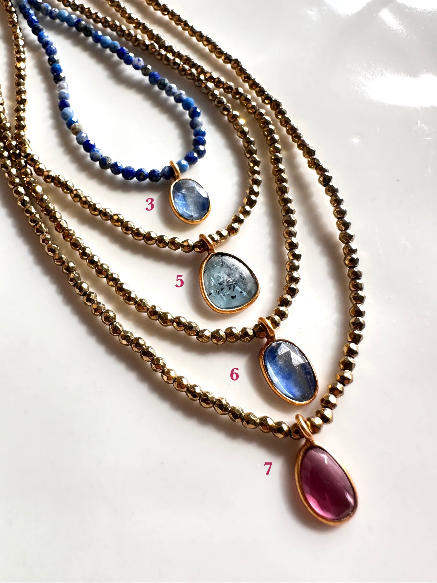 Collier Ina
