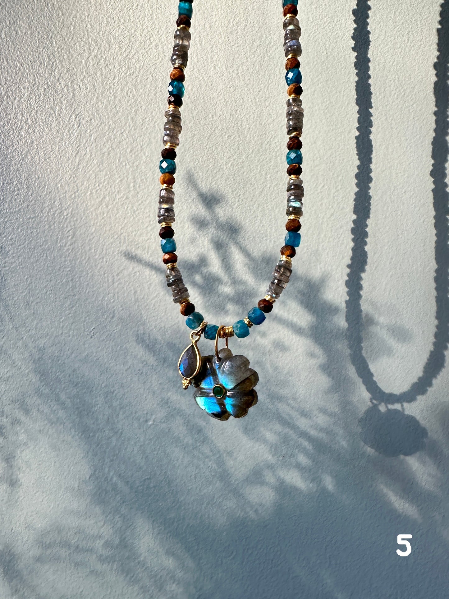 Collier Clover