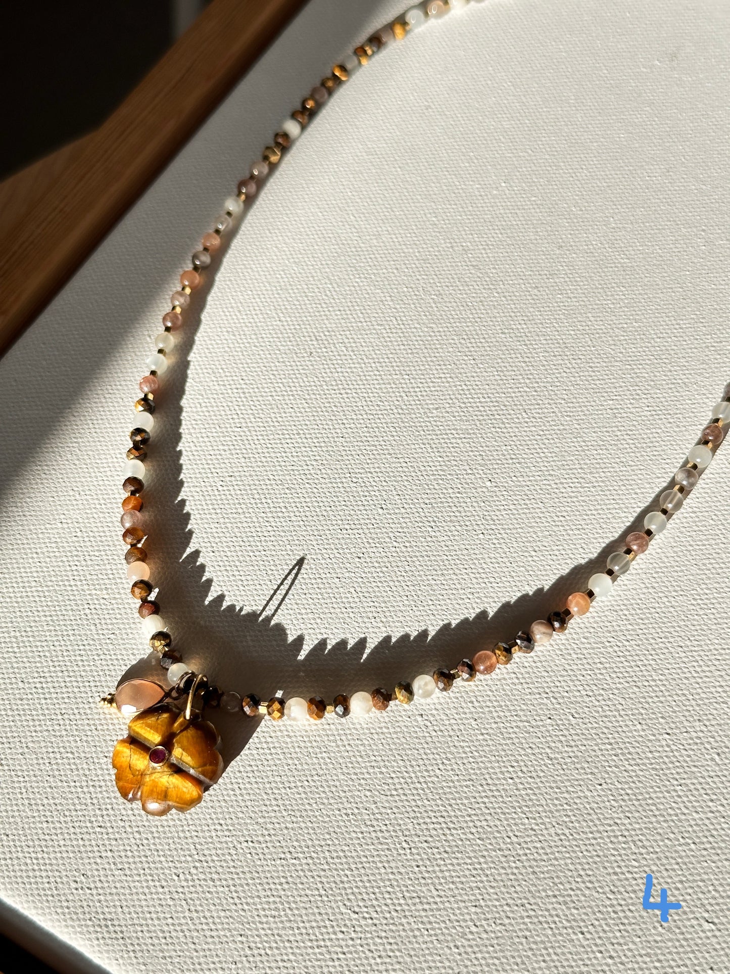 Collier Clover