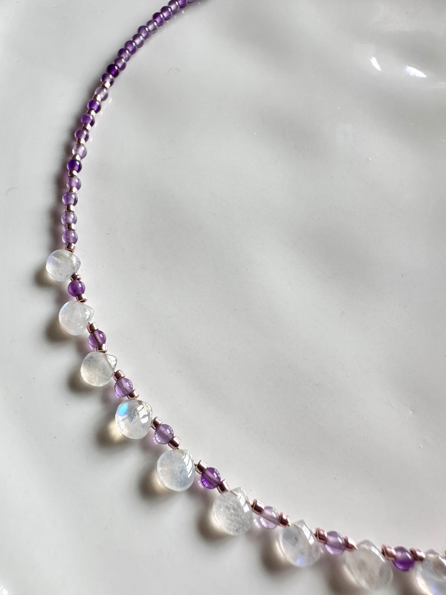 Collier Moon