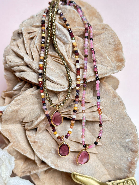 Collier Ina